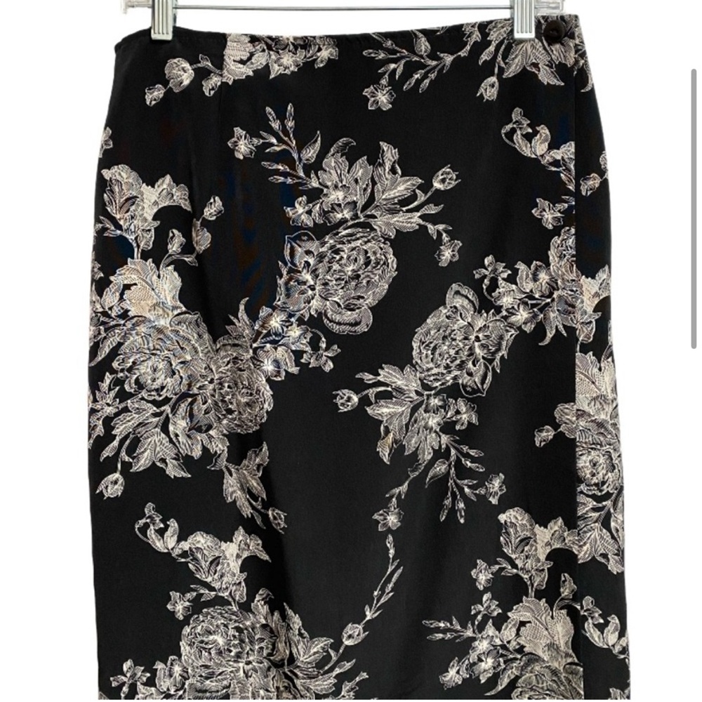 Studio C Black White Floral Wrap Maxi Skirt Size 12 - Picture 4 of 8